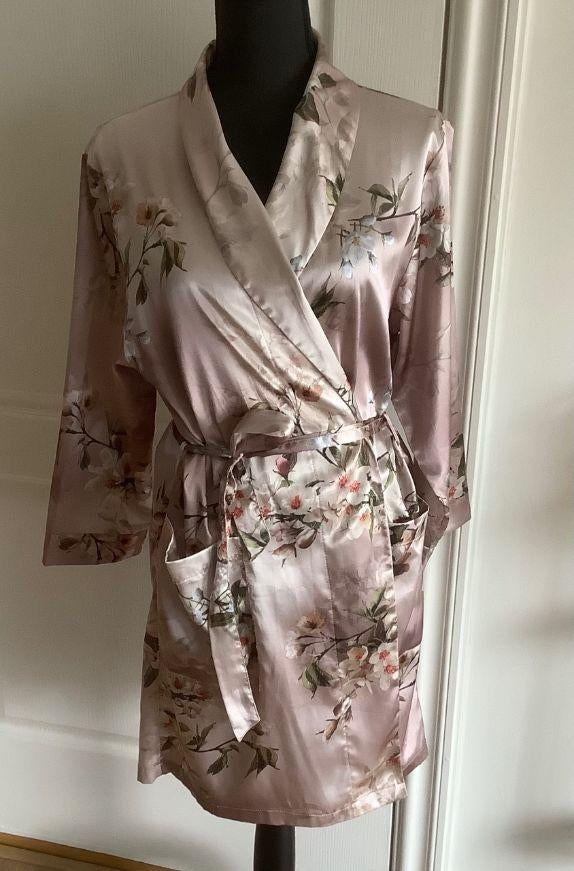 Kimono jasje maat 36-40 // als nieuw, Ophalen of Verzenden, Zo goed als nieuw, Maat 38/40 (M)