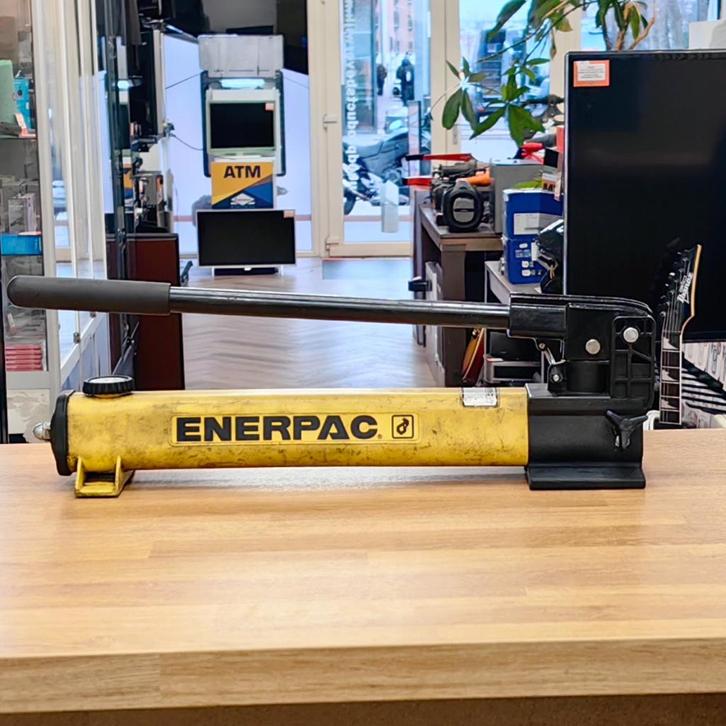 Enerpac P392 Hydraulische Handpomp - In Goede Staat, Caravans en Kamperen, Kampeergereedschap, Zo goed als nieuw