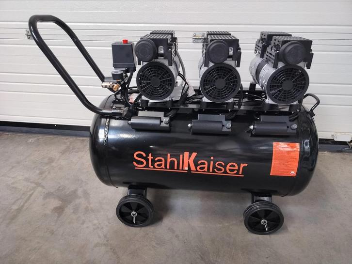 Stahlkaiser stille Olievrije Compressor 100 L 8 Bar .Nieuw!!, Doe-het-zelf en Verbouw, Compressors, Nieuw, 6 tot 10 bar, 100 liter of meer