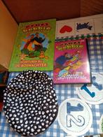 Ernst en Bobbie pet, boek Boswachter en cd rom Soepkippen, Ophalen of Verzenden, Zo goed als nieuw