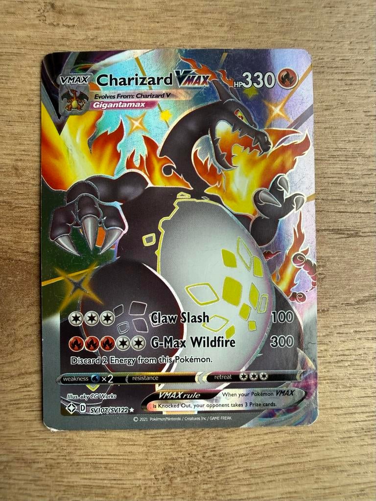 Pokémon Charizard VMAX Shiny Holo Rare kaart, Hobby en Vrije tijd, Verzamelkaartspellen | Pokémon, Ophalen, Gebruikt, Losse kaart