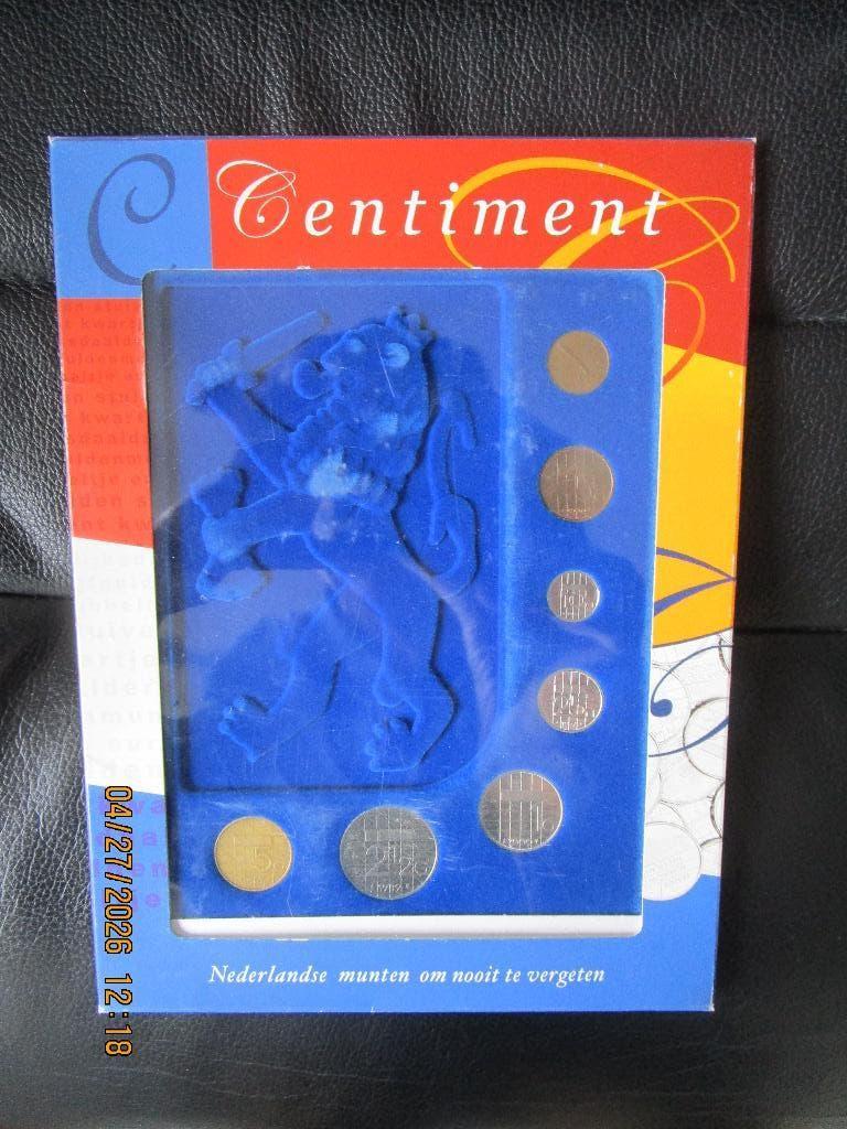 een nieuwe gulden set ., Postzegels en Munten, Munten | Nederland, Ophalen of Verzenden, Koningin Beatrix, Overige waardes, Setje