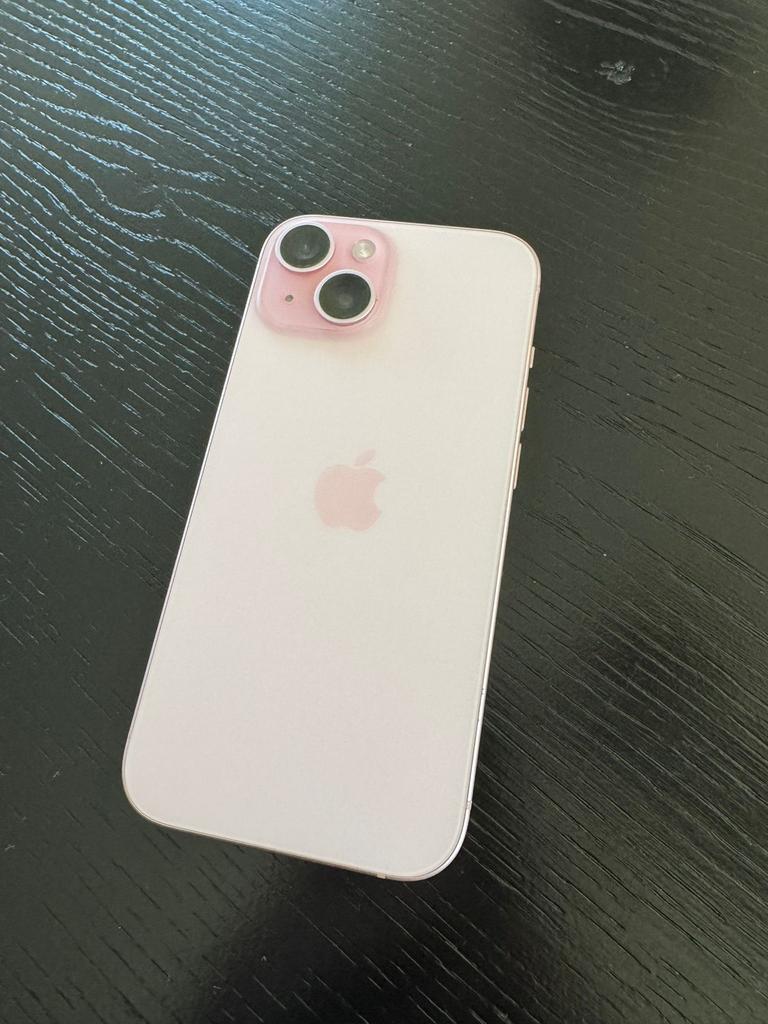 Iphone 15 roze 128gb, Ophalen, 128 GB, IPhone 15, Zo goed als nieuw