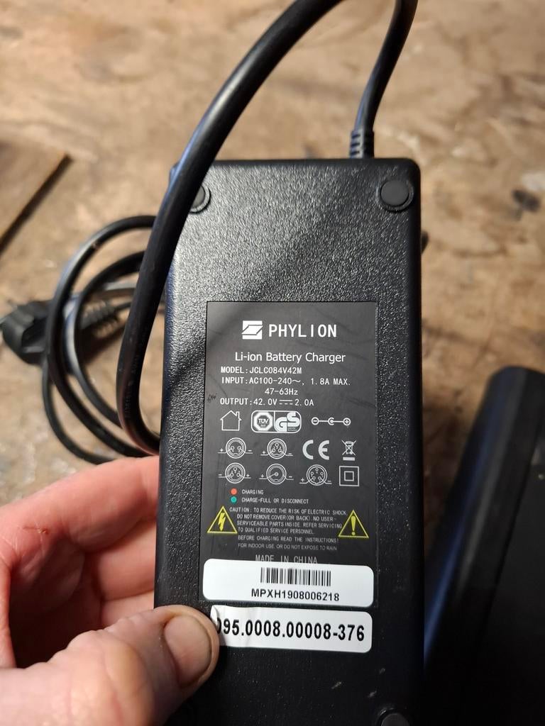 Sparta Batavus B300 fietsaccu met lader, Ophalen of Verzenden