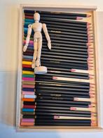 Tekenset met potloden, paspop en sjablonen, Hobby en Vrije tijd, Ophalen of Verzenden