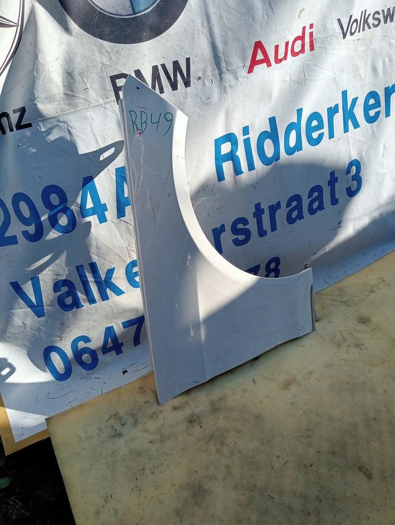 W212 Scherm Rechts Voorscherm Wit Zijscherm Spatboard F436, Gebruikt, -, Links, Ophalen of Verzenden