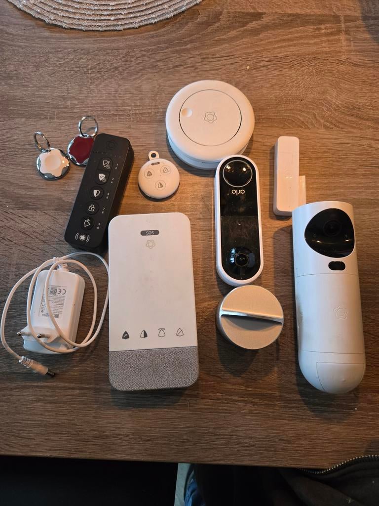 Verisure Alarmsysteem Compleet met Camera en Sensoren, Draadloos, Ophalen of Verzenden, Compleet systeem, Beweging