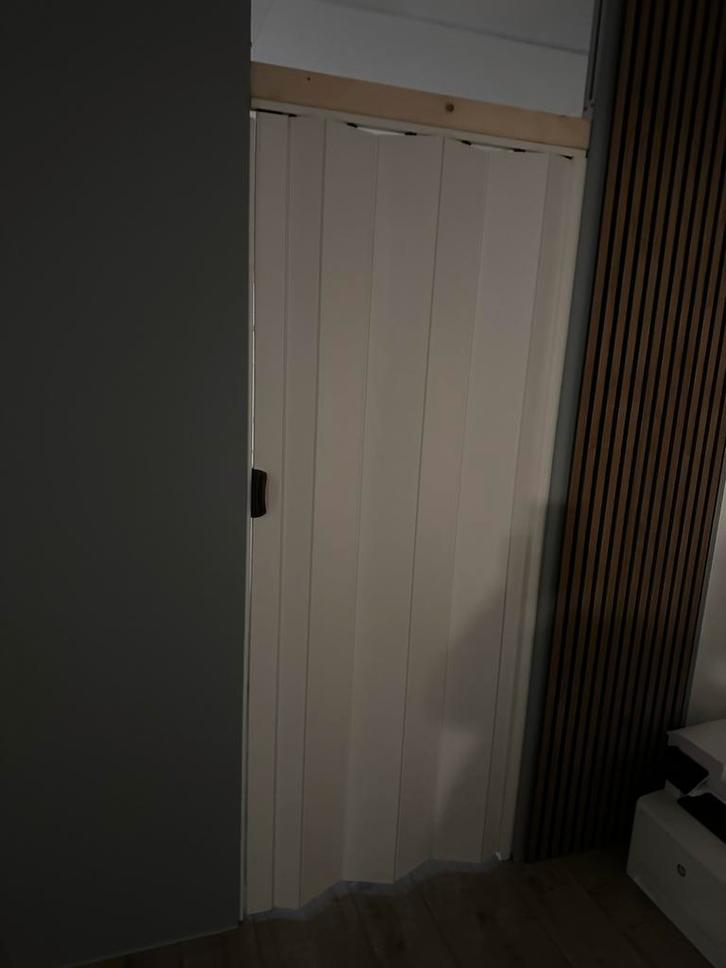 Witte kunststof vouwdeur, zo goed als nieuw, Doe-het-zelf en Verbouw, Deuren en Horren, Zo goed als nieuw, Binnendeur, 200 tot 215 cm