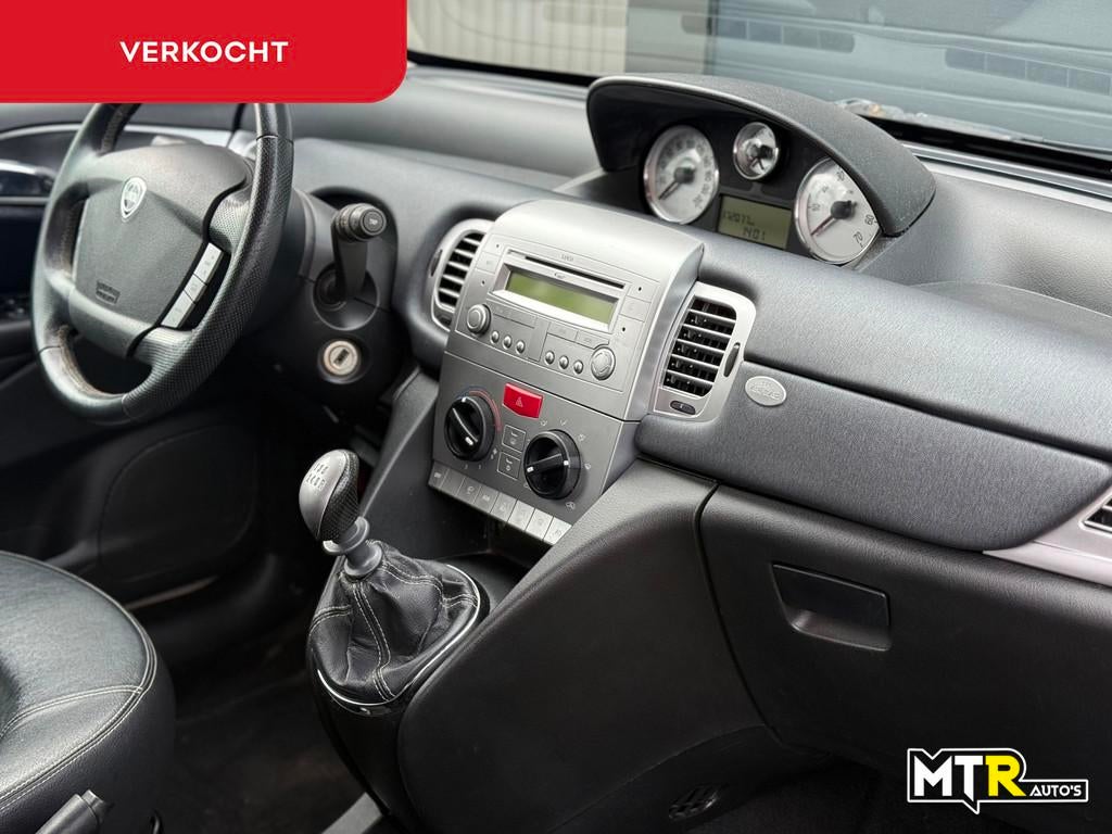 Lancia Ypsilon 1.4-16V Sport NAP|NWE APK, Auto's, Lancia, Voorwielaandrijving, 15 km/l, Zwart, 400 kg