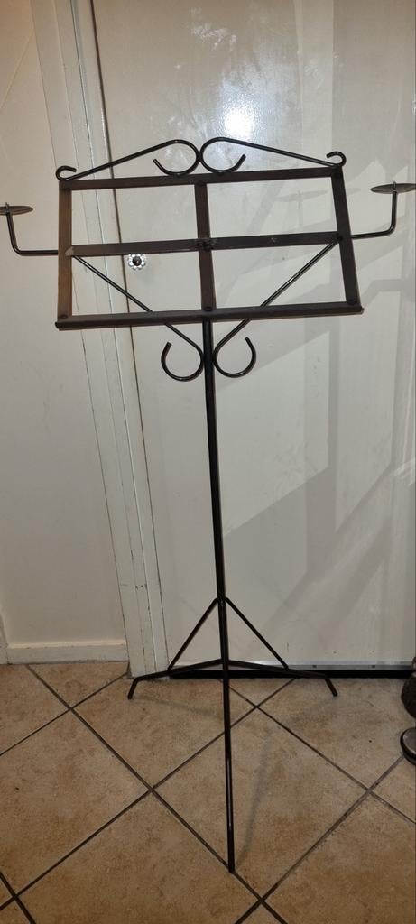 Boek standaard, Ophalen