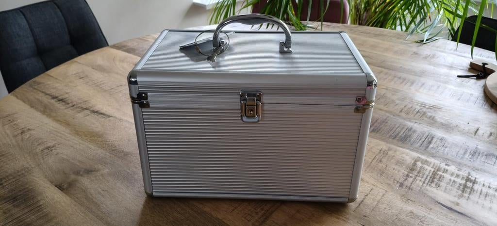 Media koffer voor 200 DVDs/CDs, Ophalen of Verzenden, Gebruikt