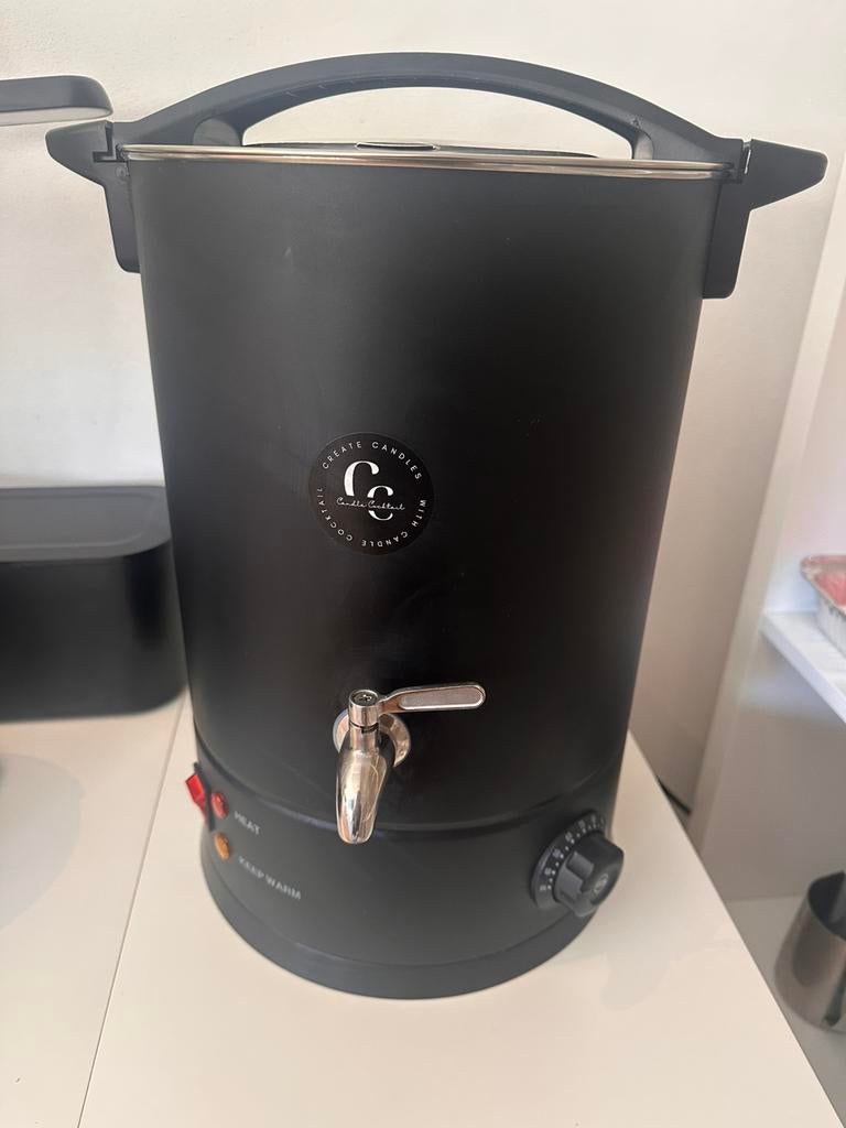 Smeltketel 12 liter + div was, Overige materialen, Ophalen of Verzenden, Zo goed als nieuw, Kaars