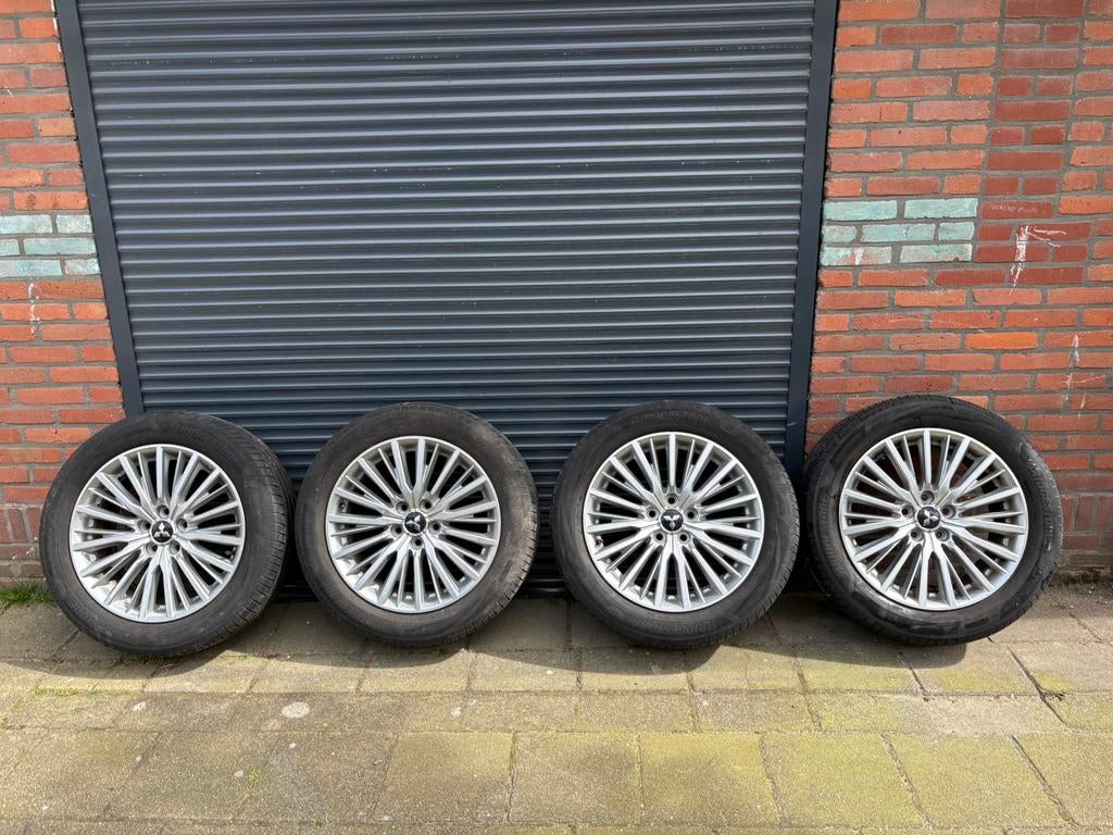Mitsubishi Outlander velgen | Zomerbanden, Ophalen, Mitsubishi