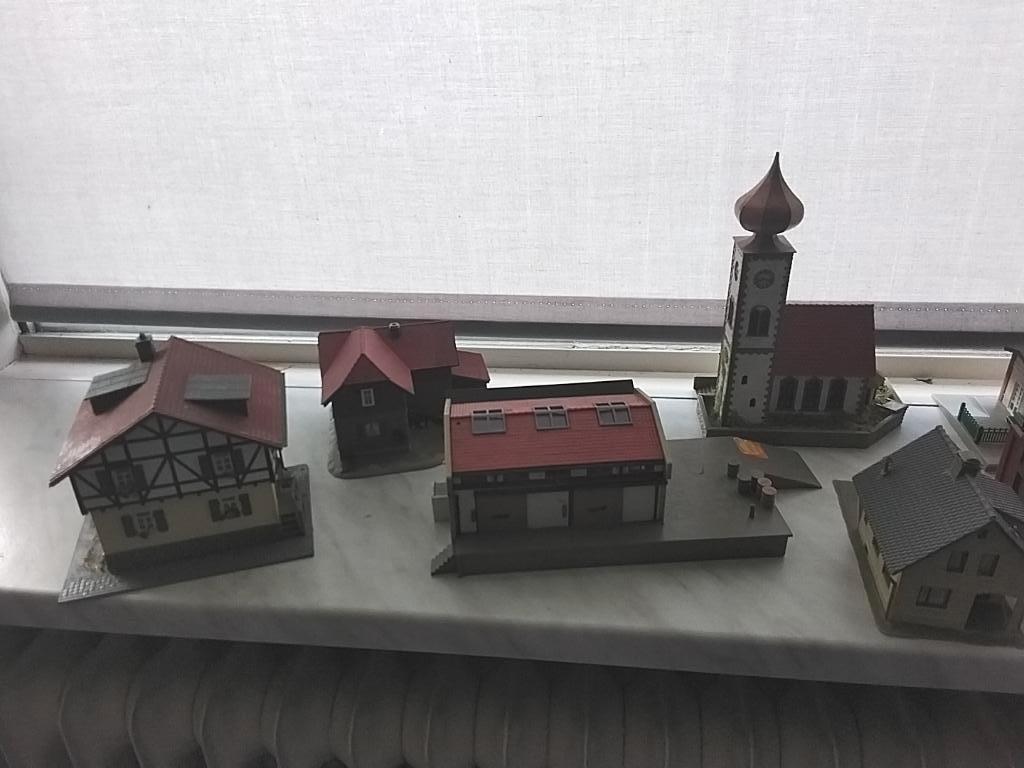 Modelhuisjes diverse, Gebruikt, Gelijkstroom of Wisselstroom, Brug, Tunnel of Gebouw, Ophalen