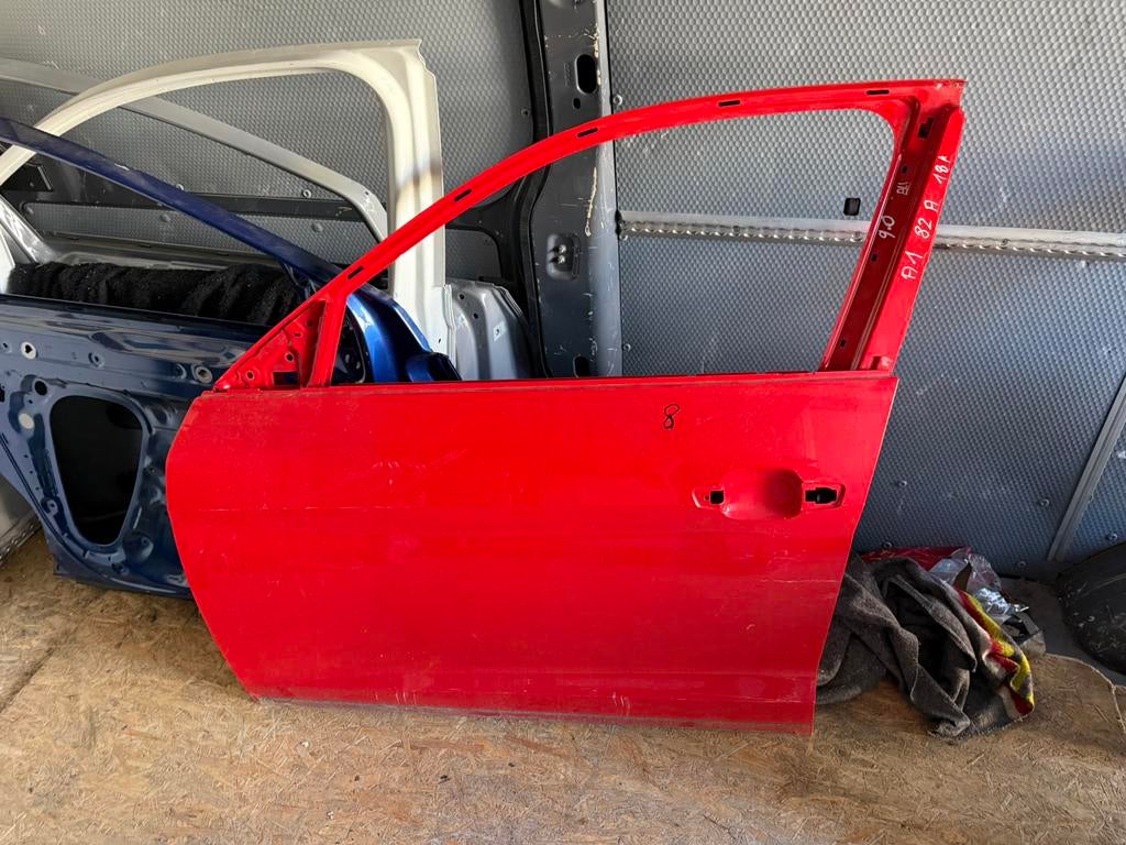 Audi a1 82A Portier deur links voor, Ophalen of Verzenden