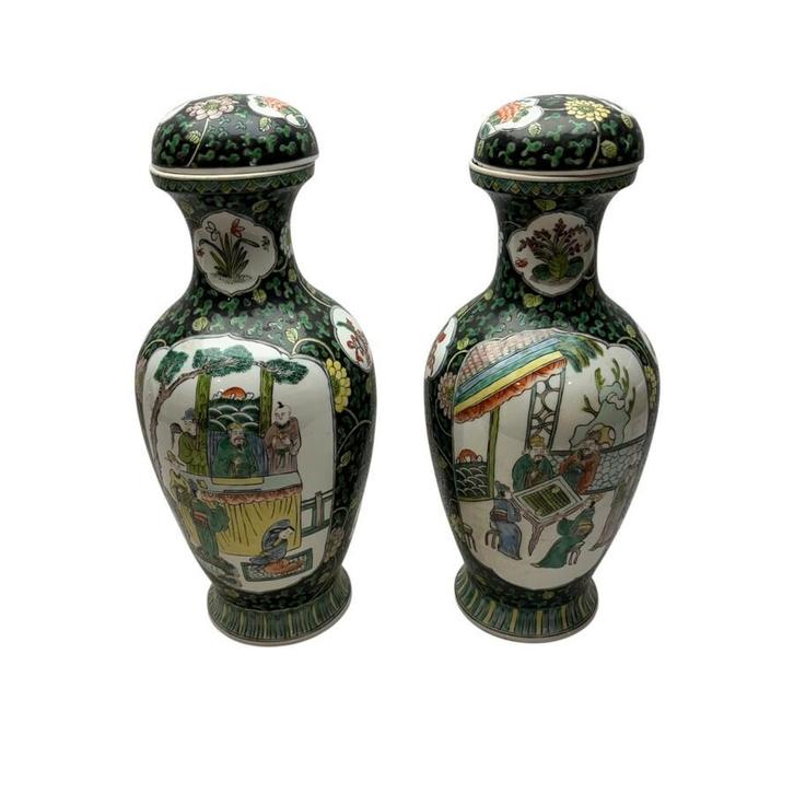 Paar Chinees famille noir bedekte vazen, 20e eeuw, Antiek en Kunst, Antiek | Vazen, Ophalen of Verzenden