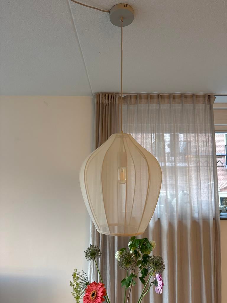 Westwing hanglamp met stoffen kap - Crème/Wit, Huis en Inrichting, Lampen | Hanglampen, Ophalen, Zo goed als nieuw, Stof, 75 cm of meer