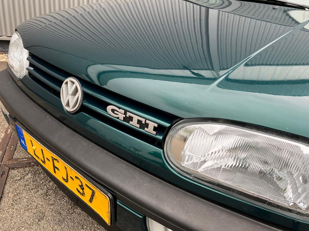 Volkswagen Golf 2.0 GTI ORGINEEL NL GELEVERDE GOLF GTI !, Voorwielaandrijving, Gebruikt, 4 cilinders, 1984 cc