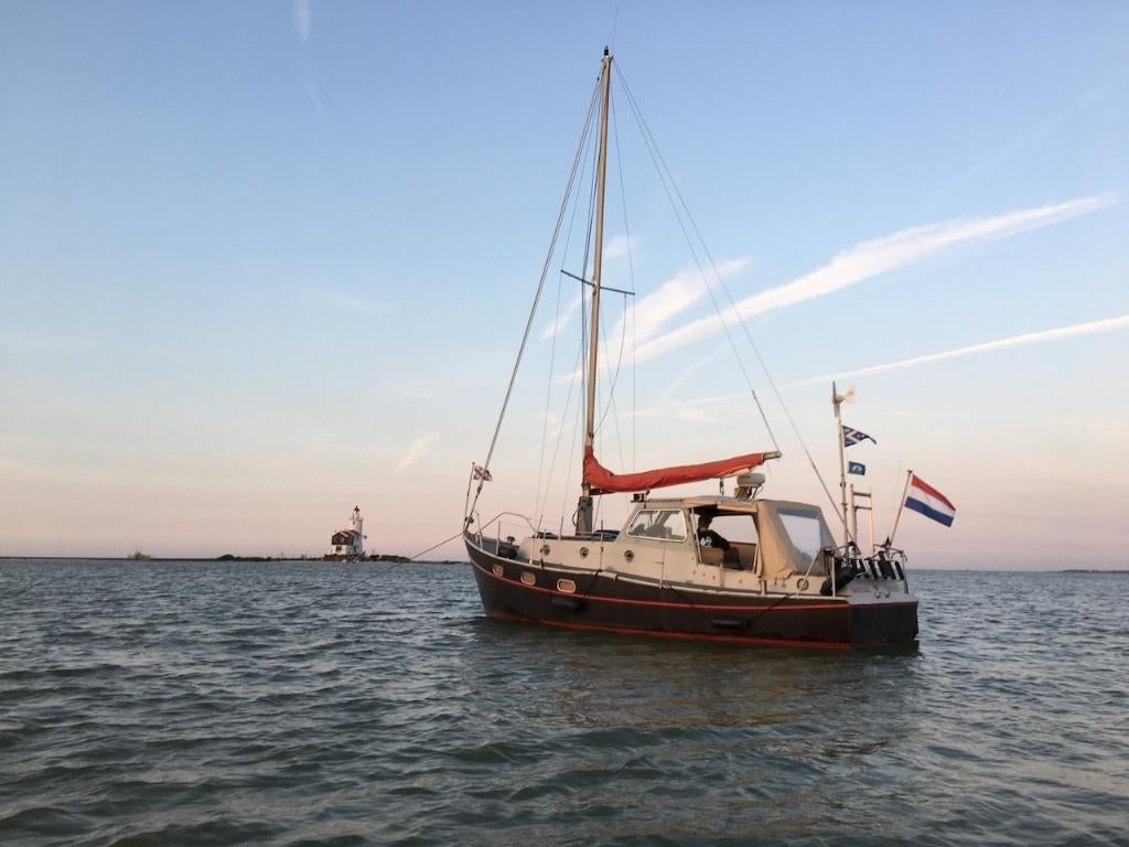 Motor sailor, Watersport en Boten, Kajuitzeilboten en Zeiljachten, Gebruikt, Tourjacht of Cruiser, Staal, 9 tot 12 meter, Diesel