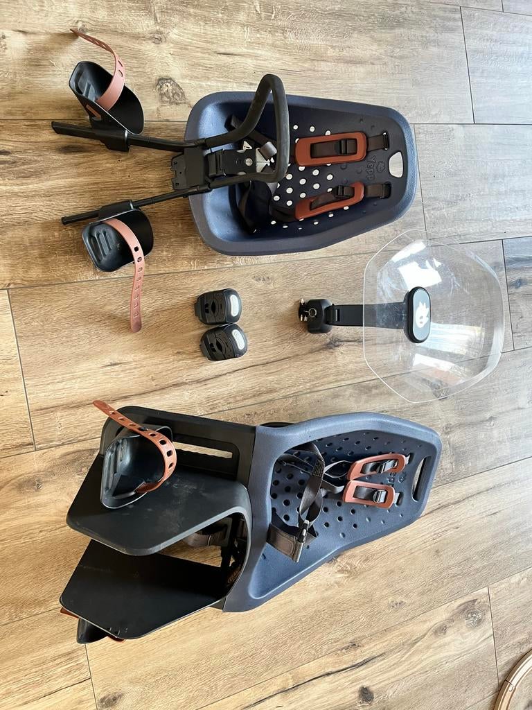Thule Yepp fietsstoeltjes (voor + achter) met windscherm, Fietsen en Brommers, Fietsaccessoires | Fietsstoeltjes, Ophalen, Achterzitje