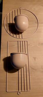 2 roze metalen planten houders 40 en 30 cm, Ophalen of Verzenden, Zo goed als nieuw