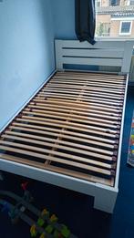 Groot bed 200x120cm zonder matras. Tot zondag ophalen, Ophalen, Gebruikt, Twijfelaar, 120 cm