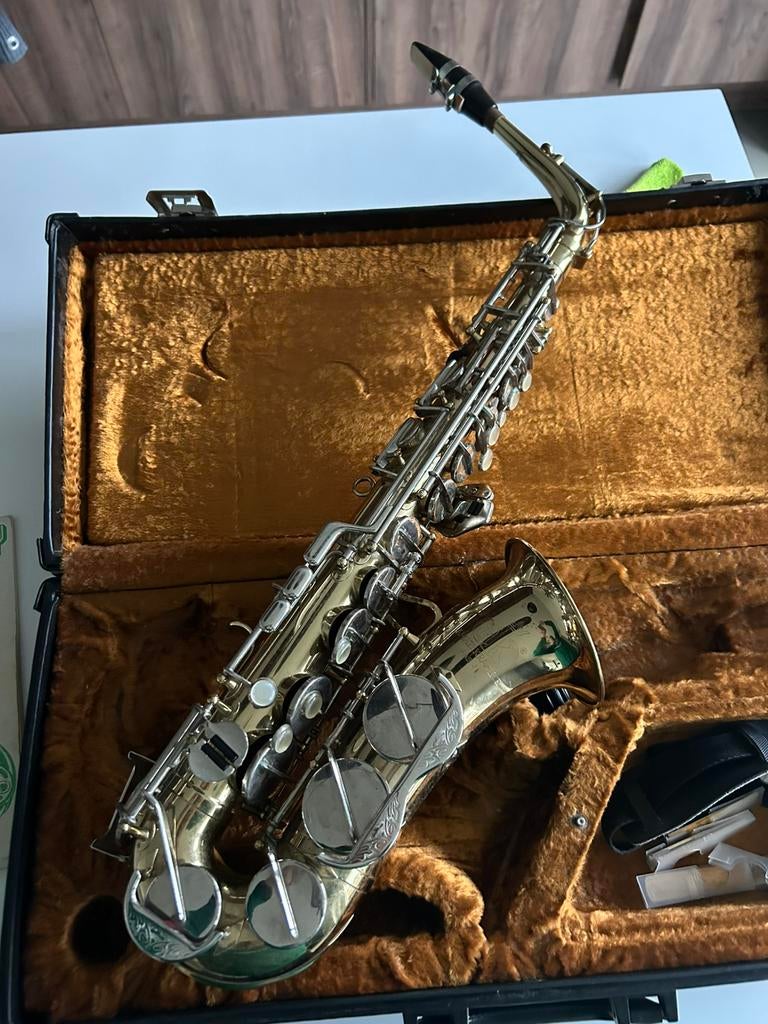 Alt saxofoon Almati Kraslice AAS 21 nr303344 incl koffer, Ophalen of Verzenden, Gebruikt, Alt