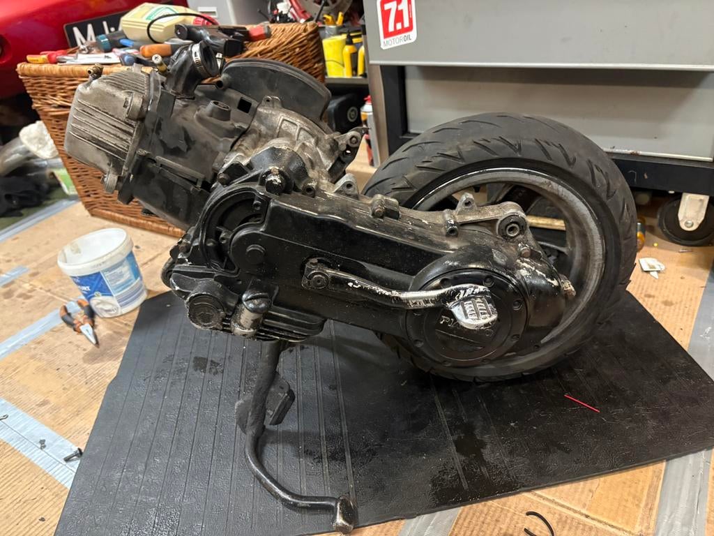 Piaggio 4t 2v 80cc blok, Motoren, Ophalen of Verzenden, Nieuw