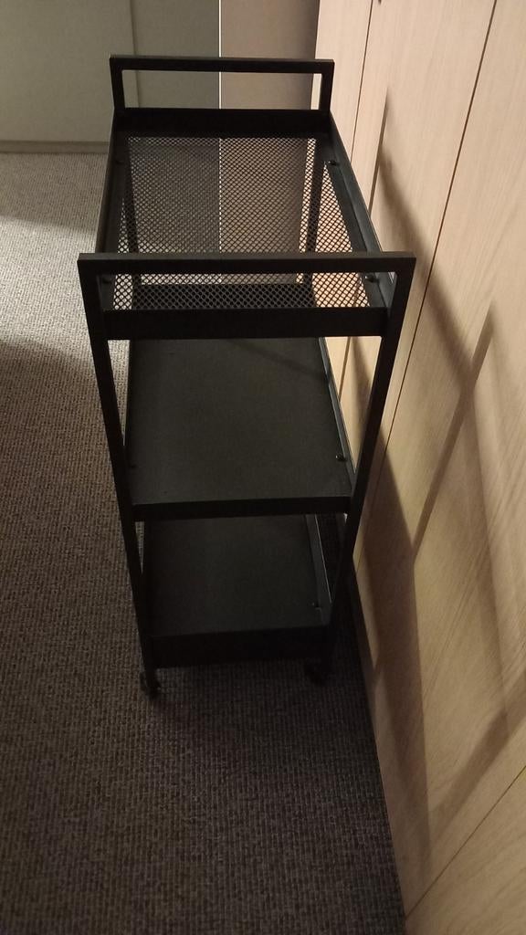 Trolley Ikea, Ophalen, Metaal of Aluminium, Zo goed als nieuw, 45 tot 65 cm