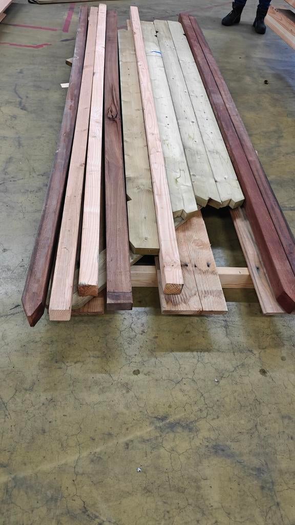 Partij hout gevelbekleding hardhouten palen Douglas, Ophalen, Overige typen, Zo goed als nieuw, Hardhout