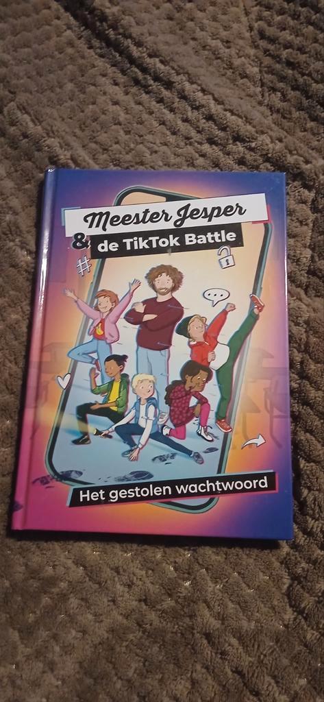 Jesper Hesseling - Meester Jesper & de TikTok Battle, Boeken, Kinderboeken | Jeugd | onder 10 jaar, Zo goed als nieuw, Fictie algemeen