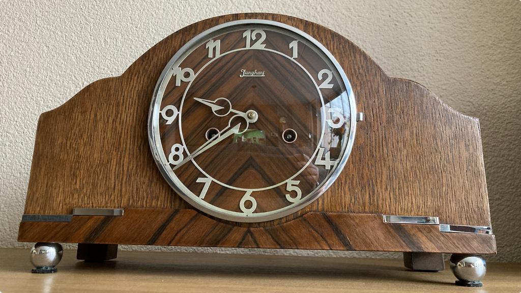 Junghans pendule., Ophalen of Verzenden