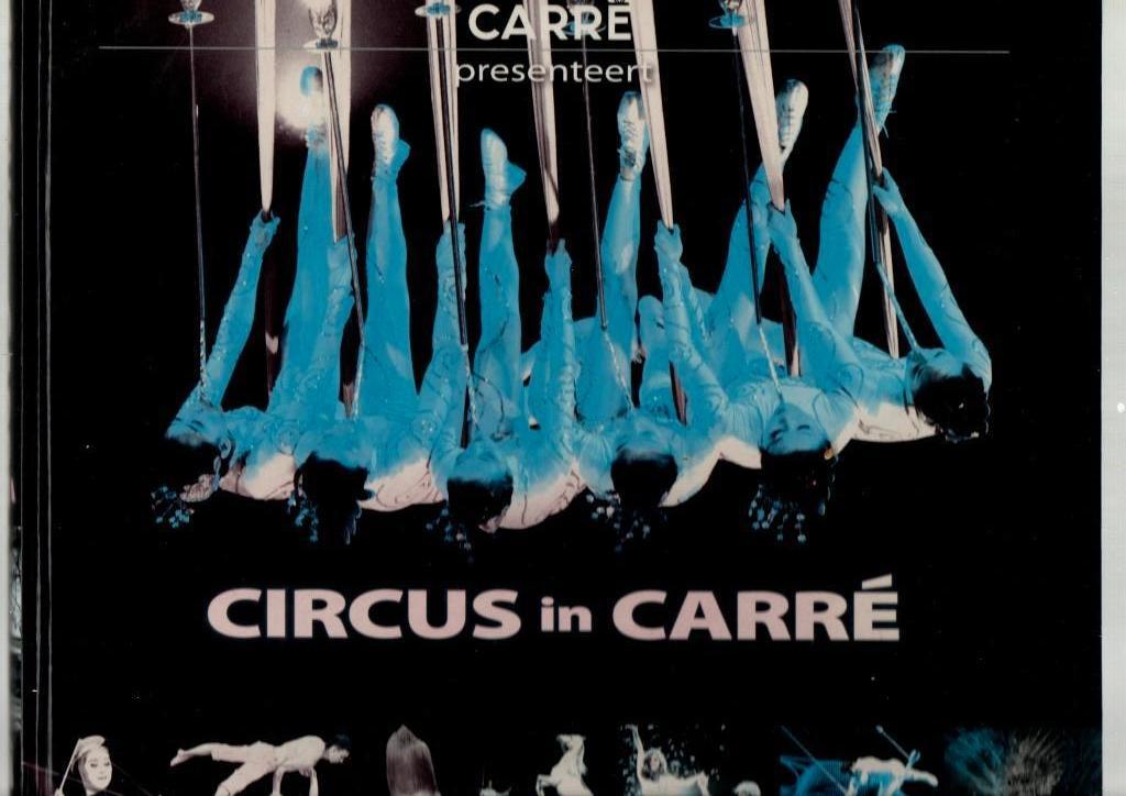 Boek "Circus in Carre" fotoboek met voorwoord directeur Jens, Ophalen of Verzenden, Zo goed als nieuw, Overige onderwerpen, Zie beschrijving