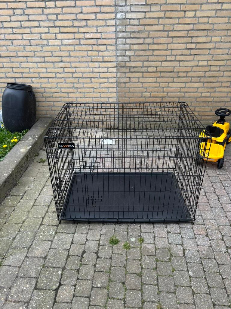 Bench, Dieren en Toebehoren, Hondenhokken, Ophalen, Zo goed als nieuw, Hondenhok, Minder dan 65 cm