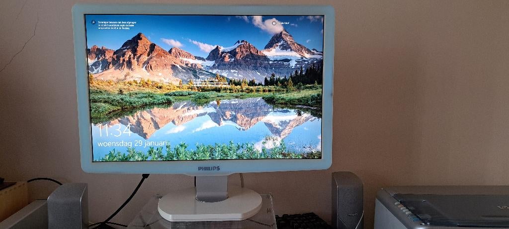 Philips LCD monitor 22 inch incl. Lightframe te koop, Philips, Gebruikt, Ophalen of Verzenden, Overige typen