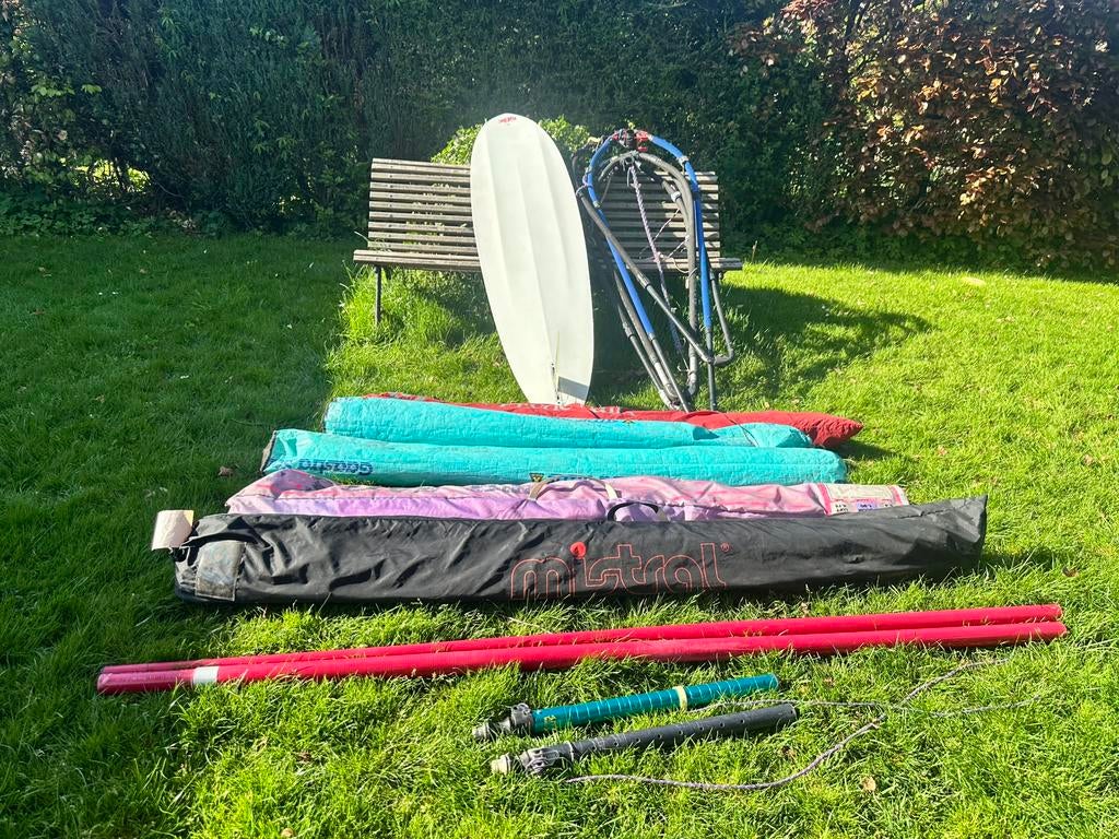 Complete windsurf set, Watersport en Boten, Windsurfen, Ophalen, 250 tot 300 cm, Met vin(nen), Complete set