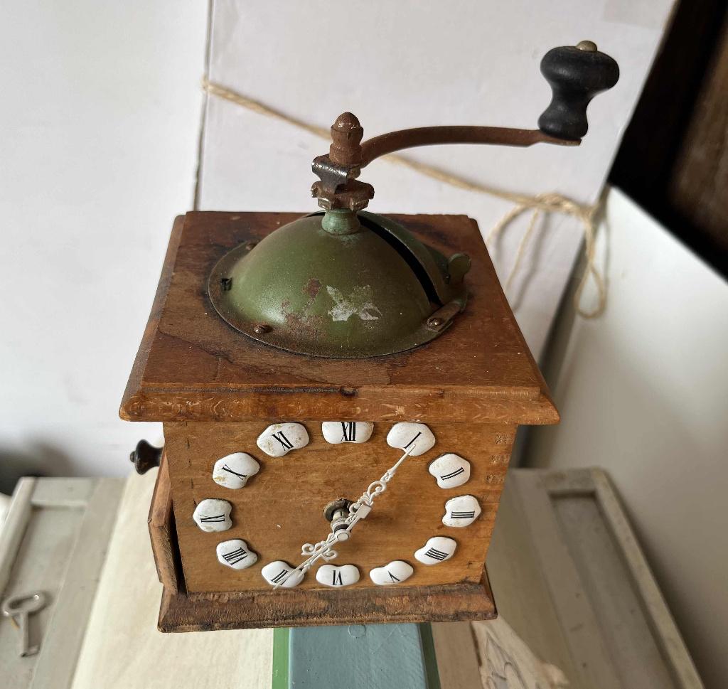 koffie maler met klokje, Ophalen of Verzenden