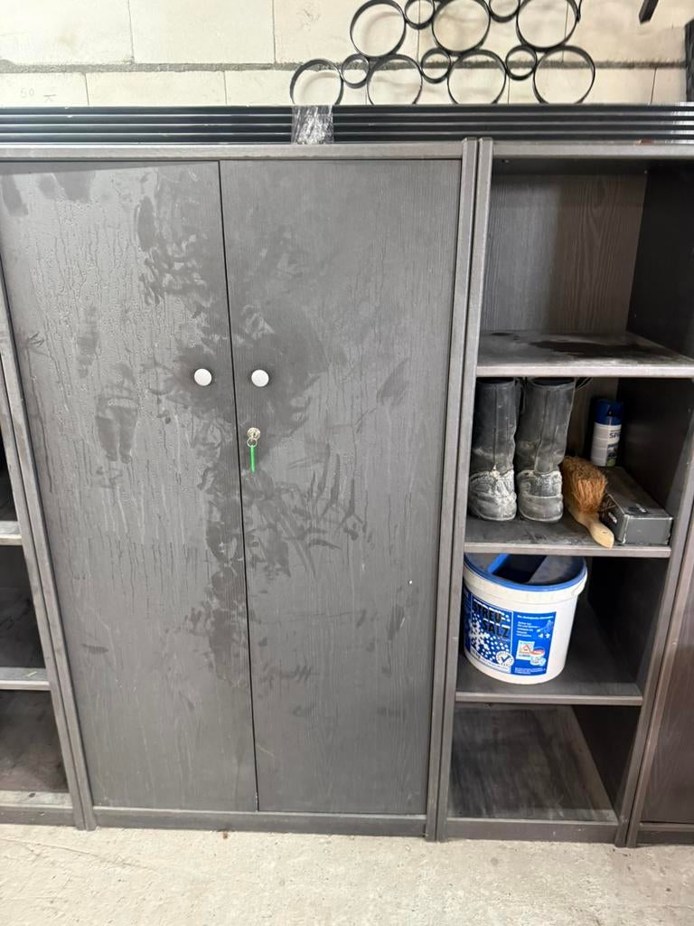 3x opbergvakken en 4x kast ideaal voor garage., Huis en Inrichting, Kasten | Roldeurkasten en Archiefkasten, Ophalen, Zo goed als nieuw