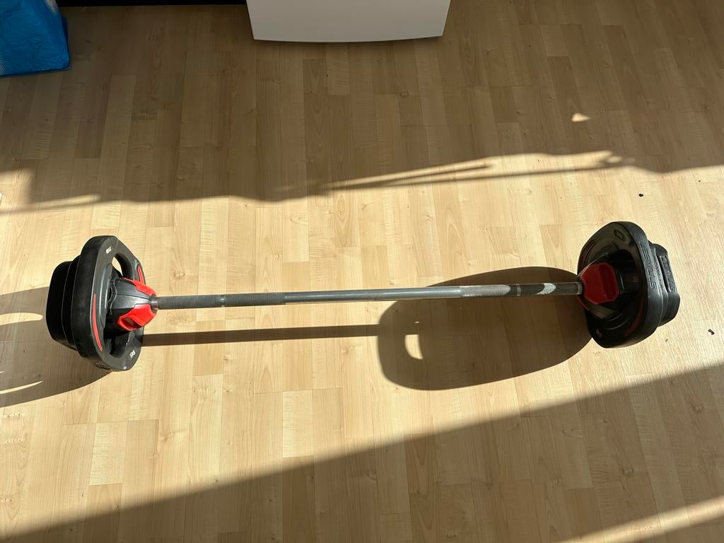 Les Mills Halterset met schijven (2x 5kg, 2x 2.5kg, 2x 1kg), Sport en Fitness, Ophalen, Gebruikt, Rug, Halterset