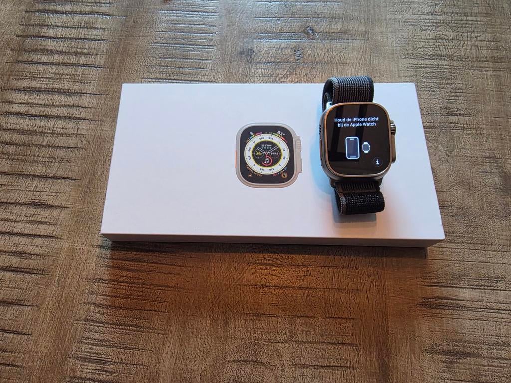 Apple Watch Ultra 1 (49mm) - Zo goed als nieuw - Inclusief d, Ophalen of Verzenden, Nieuw, Zwart, IOS