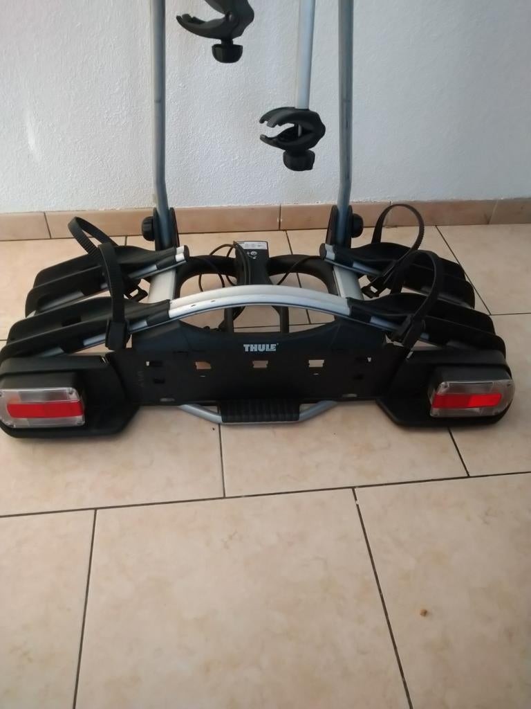 Fietsendrager Thule voor twee fietsen elektrische, Auto diversen, Fietsendragers, Ophalen of Verzenden, Zo goed als nieuw, 2 fietsen