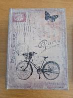 Decoratief boek Postcard Paris, opbergkist, opbergdoos, Huis en Inrichting, Ophalen of Verzenden, 50 tot 100 cm, Minder dan 50 cm