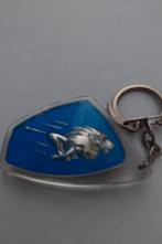 Oude Franse sleutelhanger Peugeot 204 Piste Junior, Verzamelen, Sleutelhangers, Ophalen of Verzenden, Merk