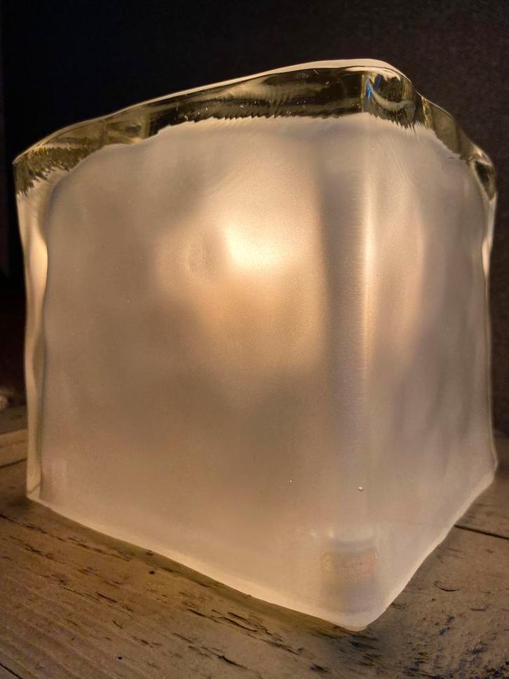 IKEA - Ice Cube Lamp!, Huis en Inrichting, Lampen | Tafellampen, Zo goed als nieuw, Minder dan 50 cm, Glas, Ophalen of Verzenden