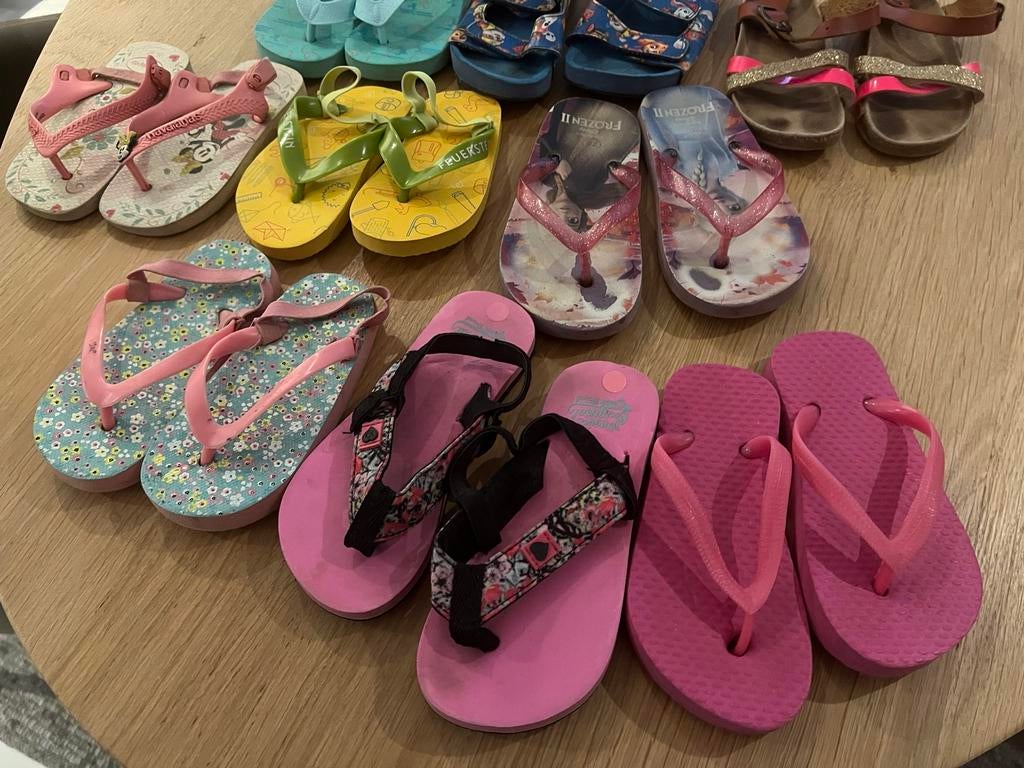 Slippers en sandalen, Ophalen of Verzenden, Zo goed als nieuw, Jongen of Meisje, Overige typen