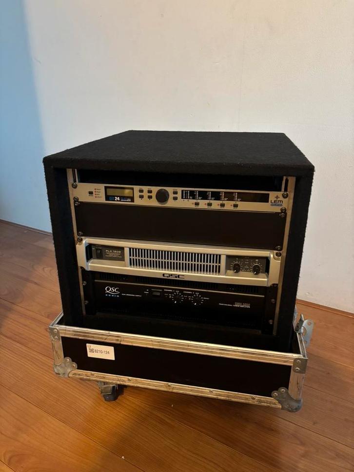 Complete PA-set in flightcase - LEM, QSC, Behringer, Muziek en Instrumenten, Versterkers | Keyboard, Monitor en PA, Gebruikt, P.A.
