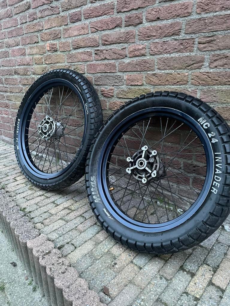 Set spaak velgen Derbi senda DRD Racing 15 mm as, Fietsen en Brommers, Brommeronderdelen | Algemeen, Ophalen of Verzenden, Gebruikt