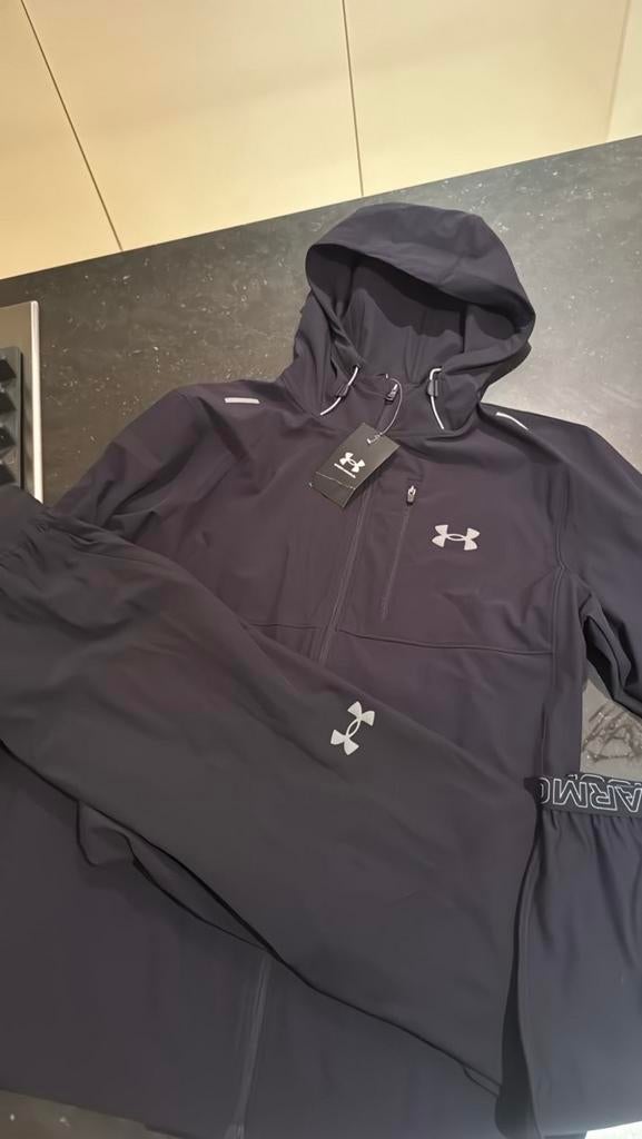 UA trainingspakken 120 per stuk alle maten beschikbaar, Ophalen of Verzenden, Nieuw, Overige maten