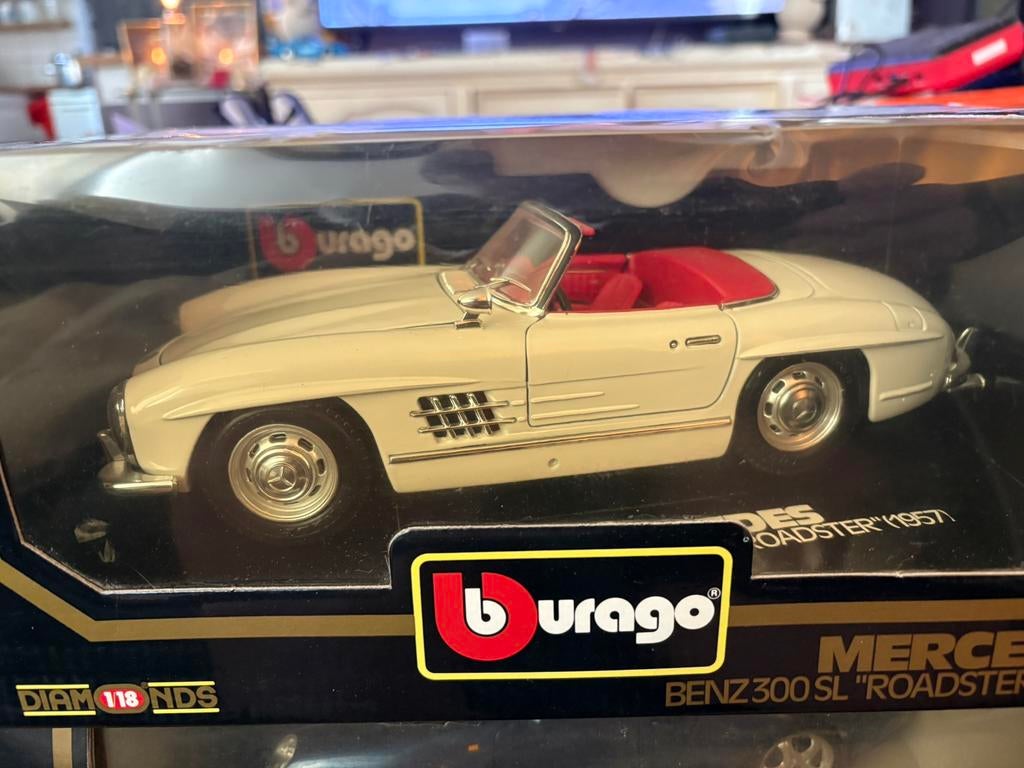 Mercedes Benz,  300 SL  1957.    Burago, Ophalen of Verzenden, Zo goed als nieuw, Bburago