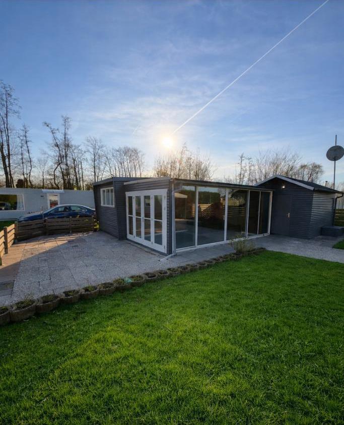 Chalet, Ophalen, Zo goed als nieuw, 8 meter of meer